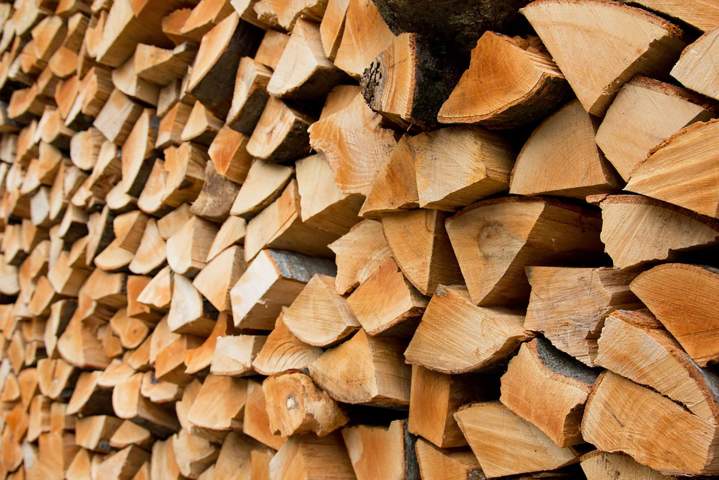 Vente de bois de chauffage, Issoire